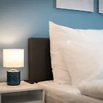 Shiny Homes - Elegant דירה