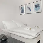 Shiny Homes - Elegant