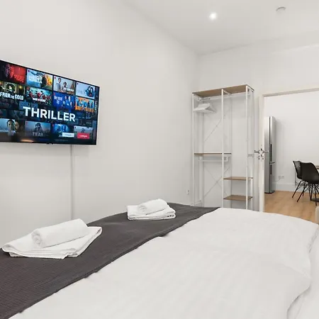 Shiny Homes - Elegant Apartamento