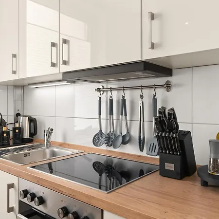 Shiny Homes - Elegant