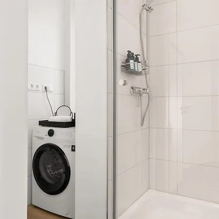 Shiny Homes - Elegant