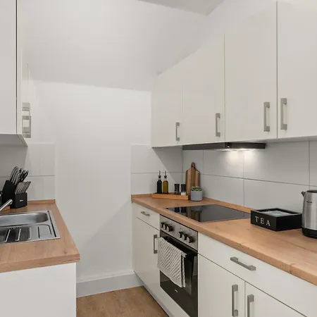 Shiny Homes - Elegant *