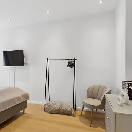 Shiny Homes - Elegant Apartment Bielefeld