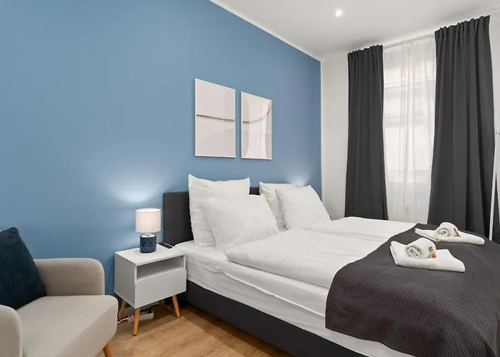 Shiny Homes - Elegant *