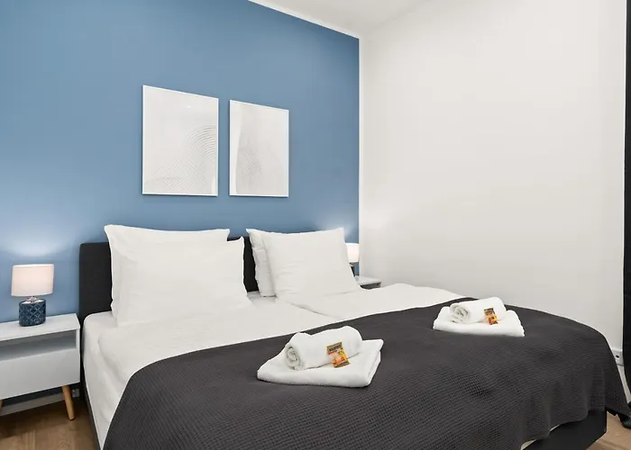 Shiny Homes - Elegant Daire Bielefeld