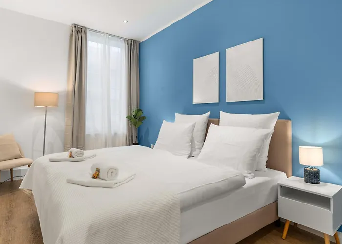 Shiny Homes - Elegant Daire