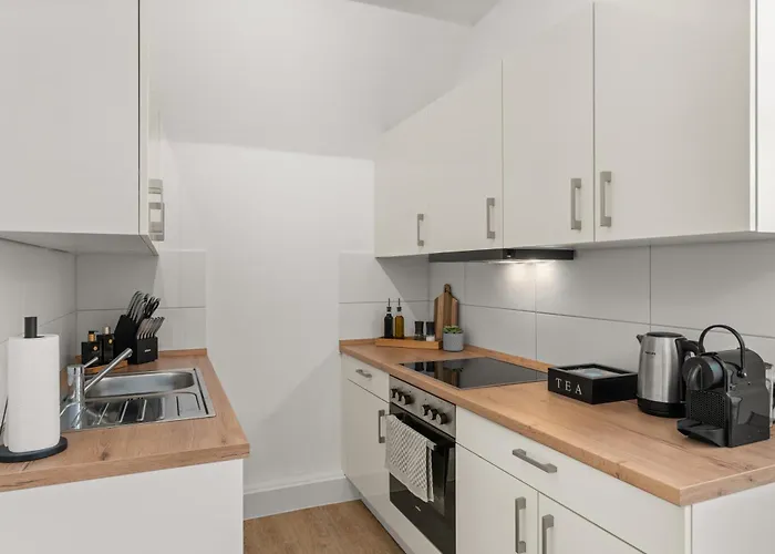 Shiny Homes - Elegant *