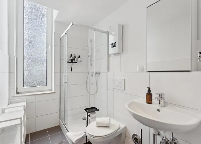 Shiny Homes - Elegant *