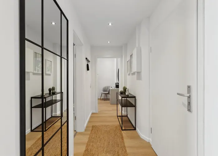 Shiny Homes - Elegant Daire *